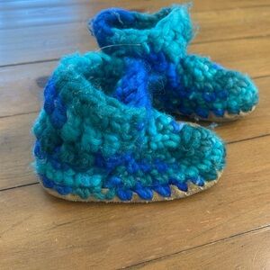 Cozy Knit Wool 1yo Slippers in Blue and Teal with Sheepskin Footbed